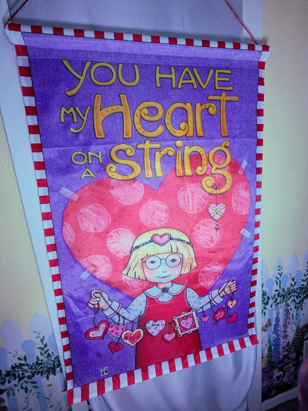 Jetmax Mary Engelbreit Valentine's Day Heart on a String House Flag 25x38